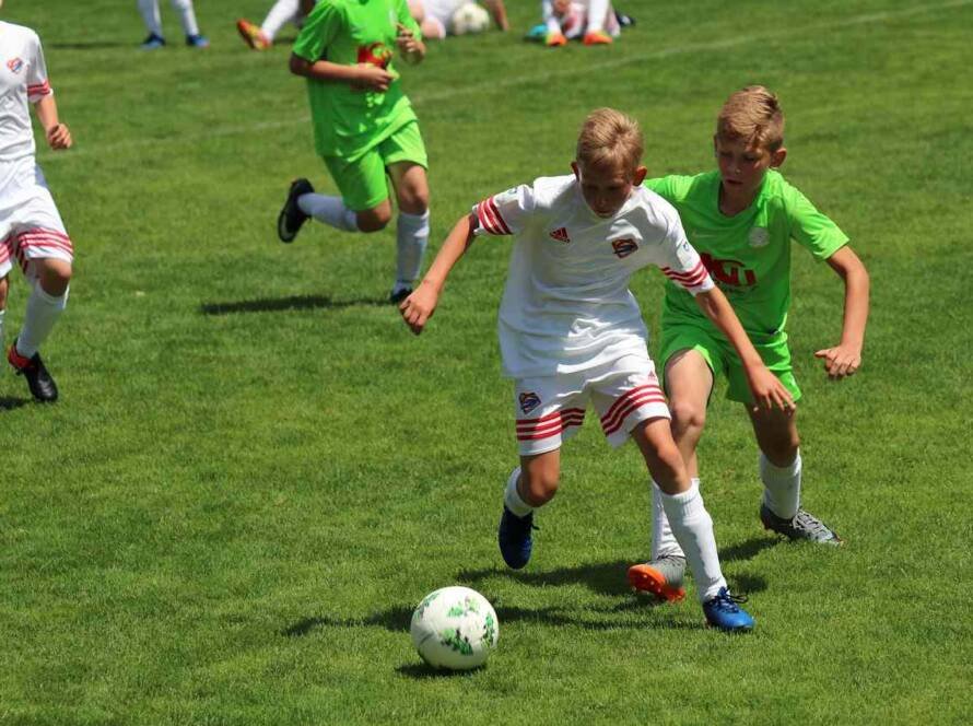 Custom Youth Football Uniform Manufacturer | Bulk
